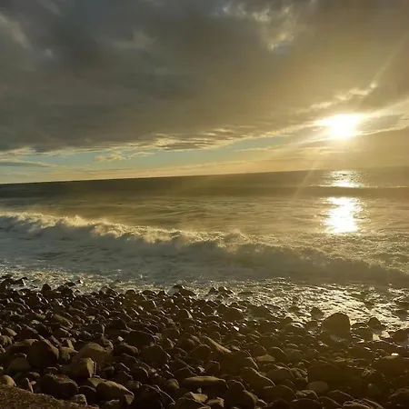 Дом отдыха Zonaazul - Ocean View House Паул-ду-Мар